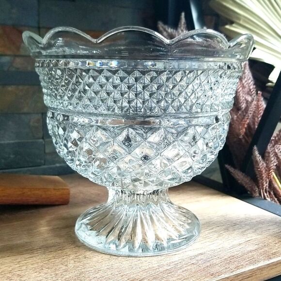 Anchor Hocking Wexford Trifle Bowl Criss Cross Diamond Pattern, Footed, … - Picture 2 of 5